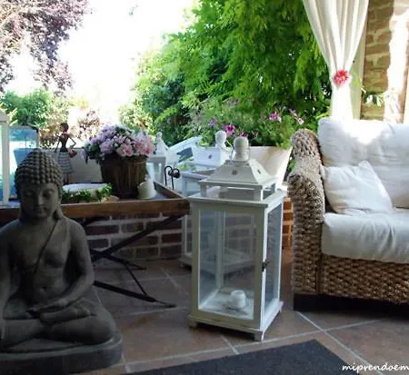 Bed & Breakfast Abracadabra 3*