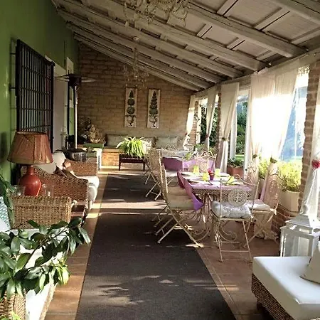 Bed & Breakfast Abracadabra 3*