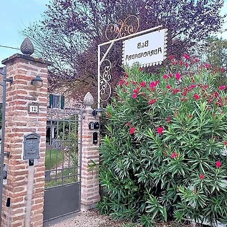 Bed & Breakfast Abracadabra 3*